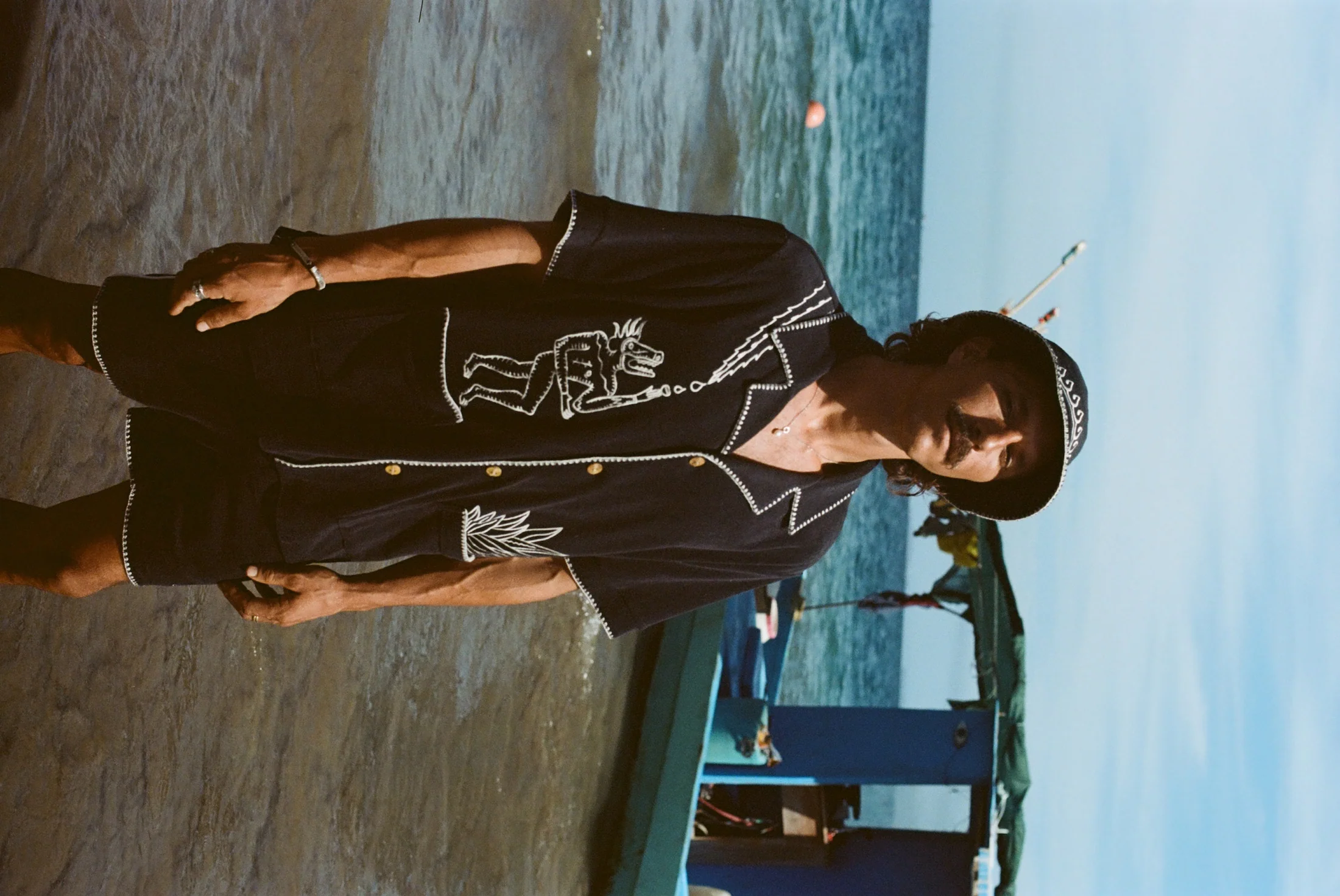 'Agua Mágica' Bucket Hat - Image 6