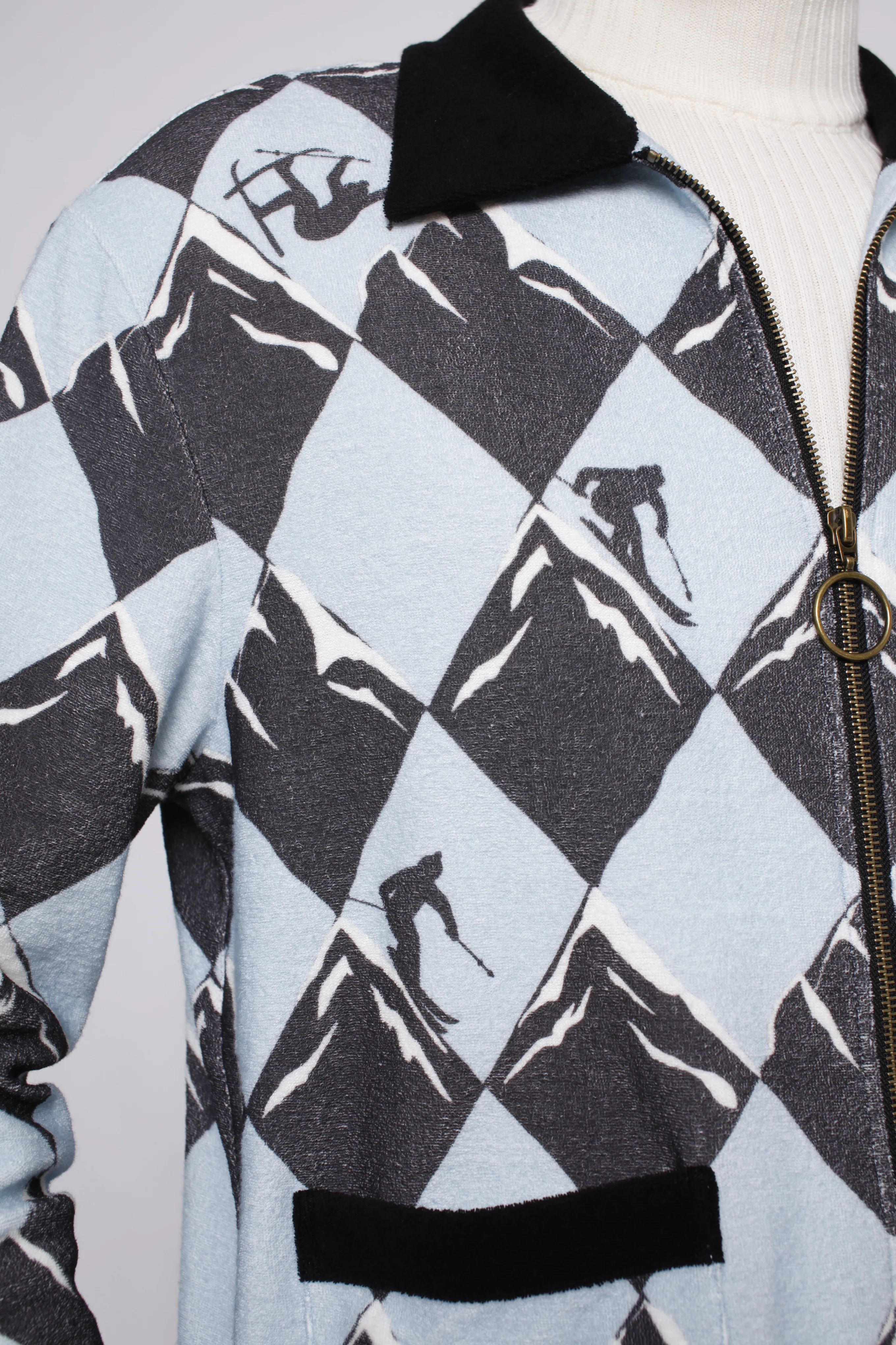 ‘Black Diamond’ Cabana (Last Run) - Image 2