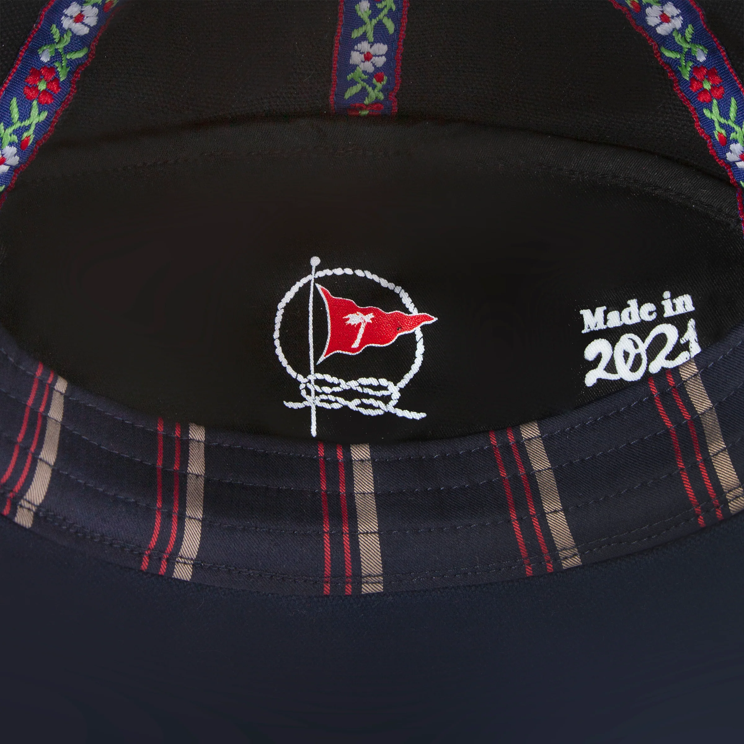 'Claws N' Roses' 7-Panel Souvenir Cap (Black / Navy) - Image 8