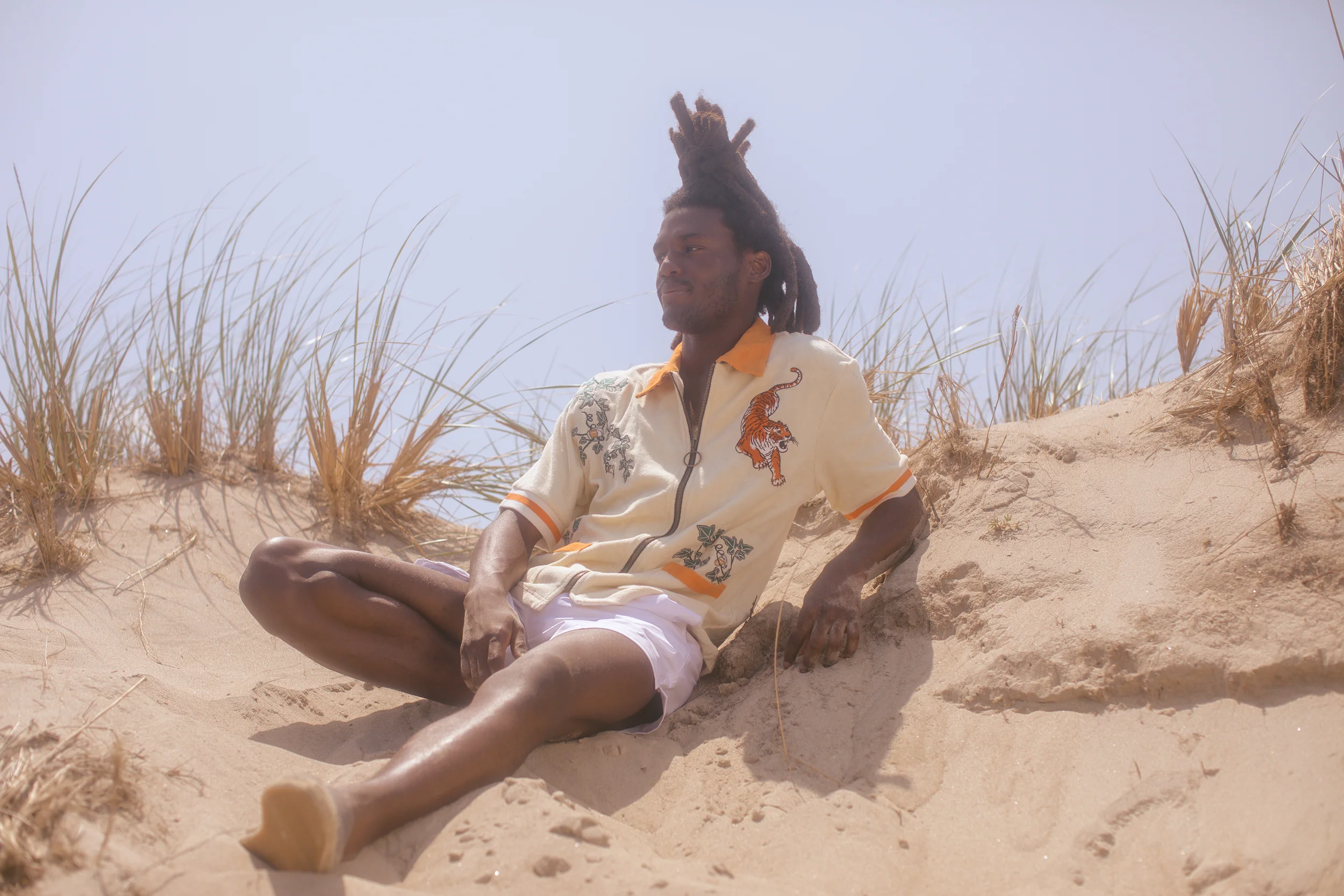 'Crouching Tiger, Hidden Beverage' Cabana - Image 4