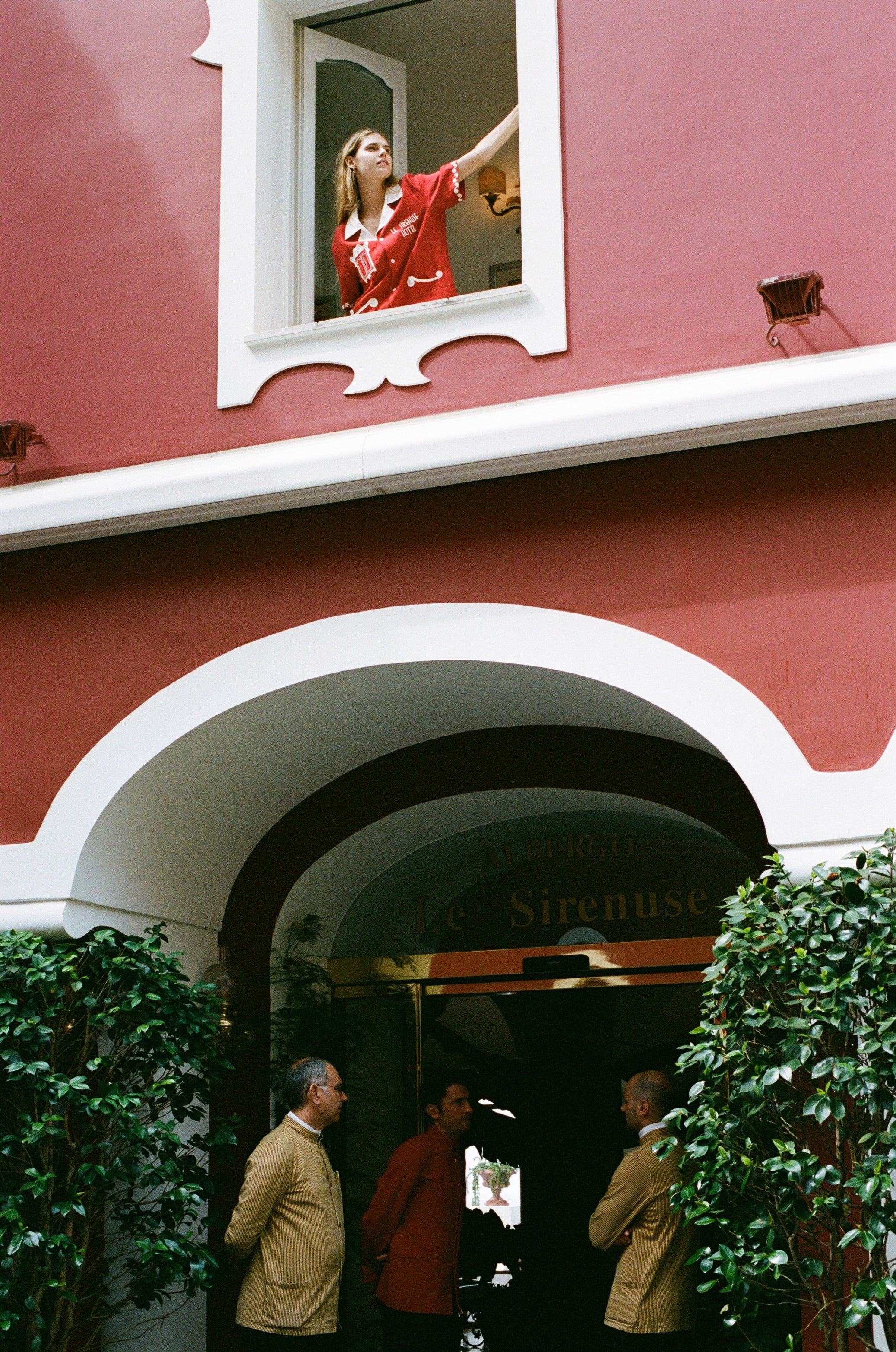 'Le Sirenuse' Finestra Cabana (Linen) - Image 11