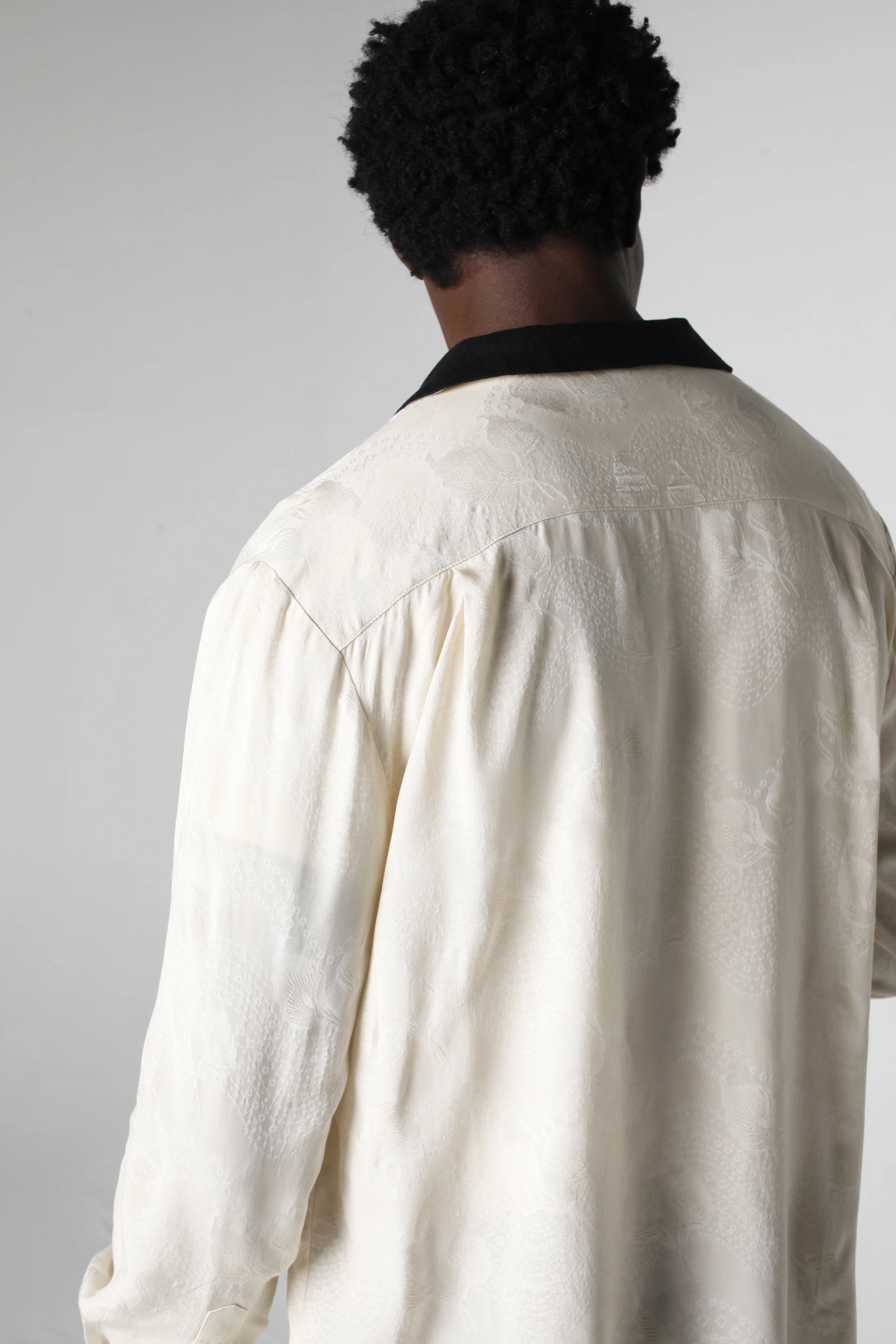 'The No Smoking Jacket' - Image 10