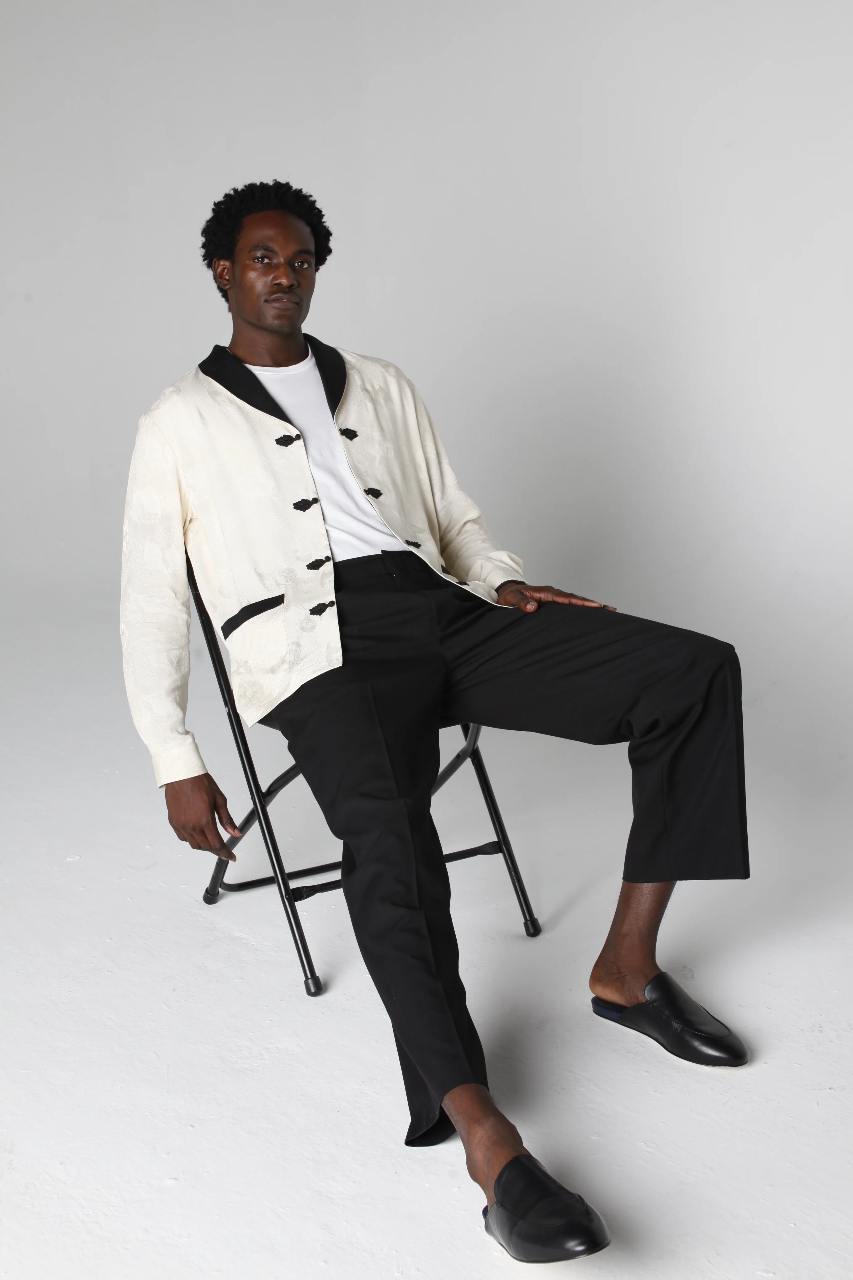 'The No Smoking Jacket' - Image 5