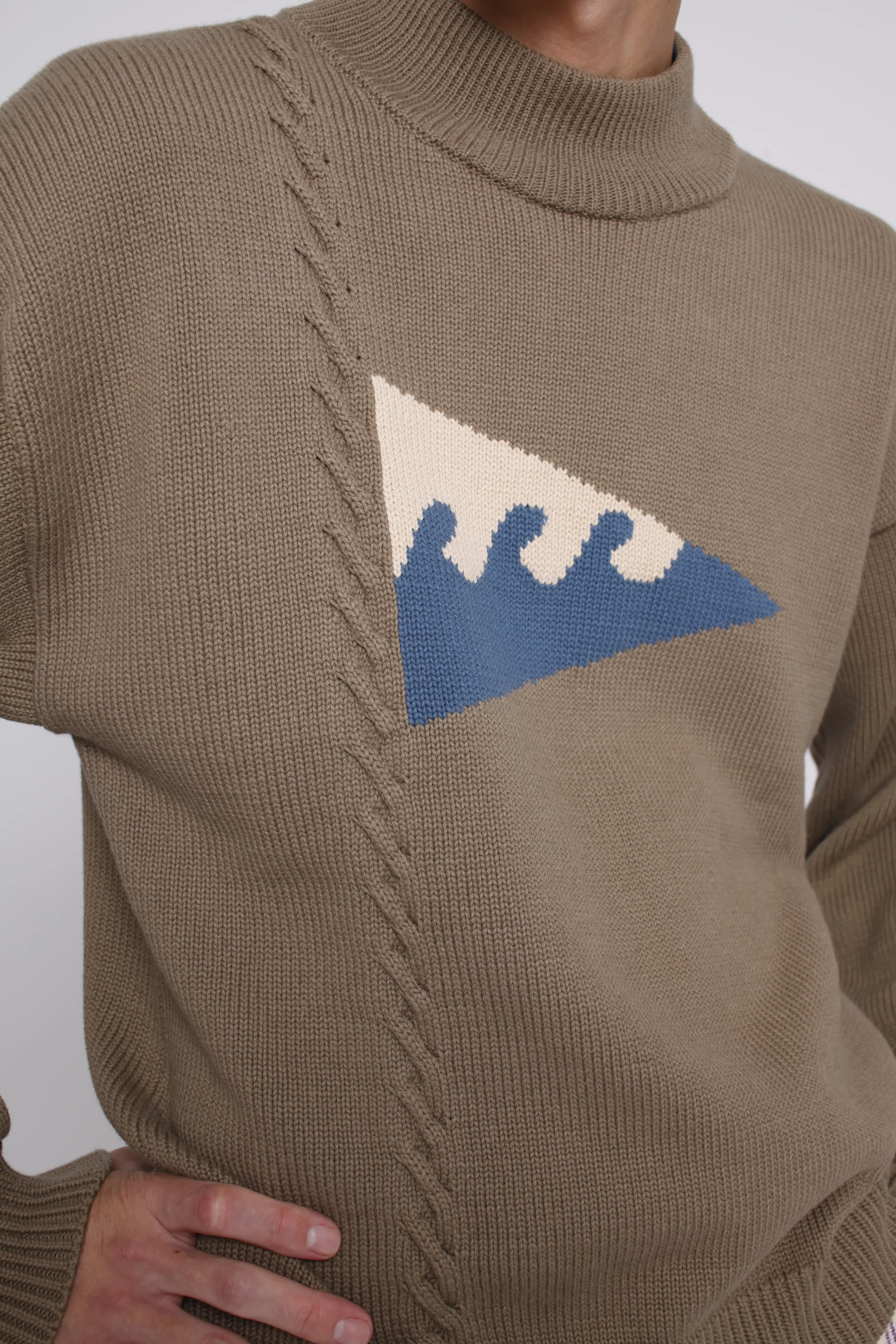 'The Dinghy' Sweater - Image 9