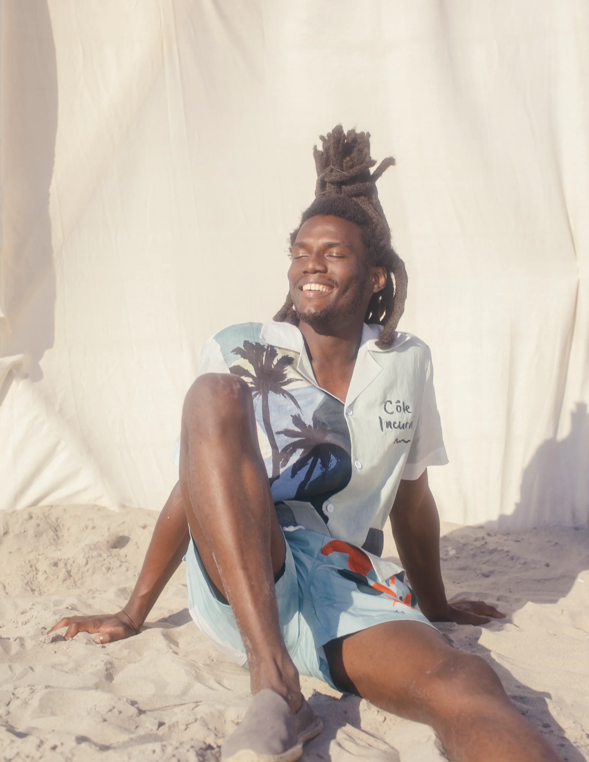 'Coast Lines' Cabana x Hôtel Magique - Image 5